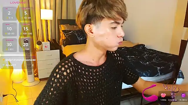 Živý XXX chat WildestTwink