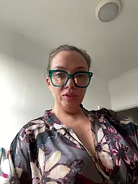 Chat XXX Live FemDom_RubyKnightXXO