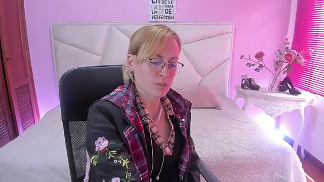 Онлайн чат XXX SammySanders