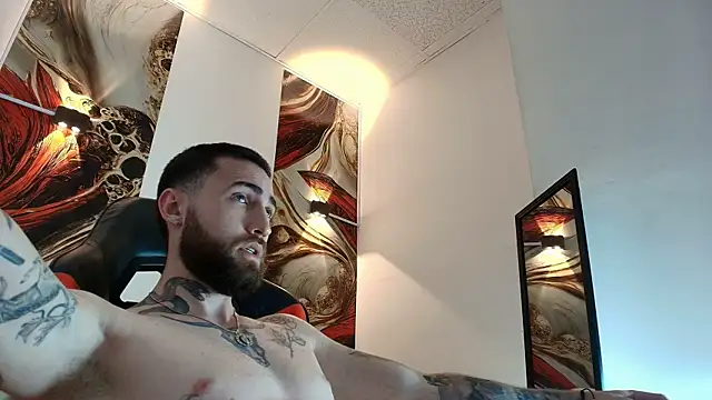 Luke_davis01 élő XXX-chatje