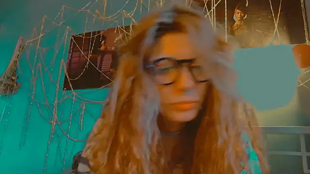 XXX chat uživo modela VivienDarkbloom