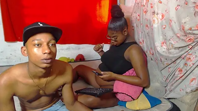 Chat XXX ao vivo de EvaxEmma
