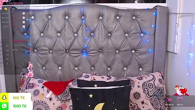 XXX chat uživo modela LAILAGUMMY