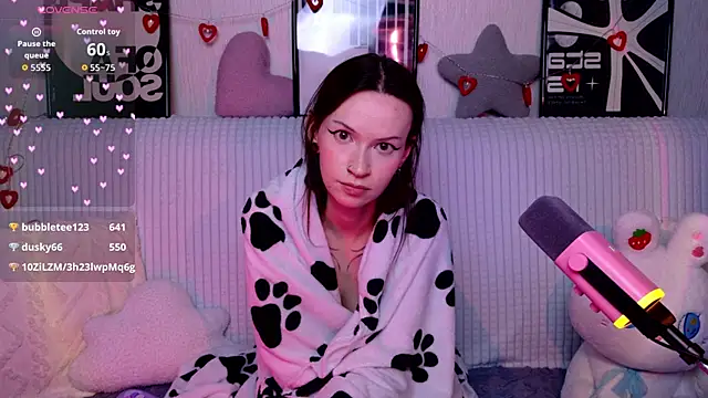 KittiMissi 即時 XXX 聊天