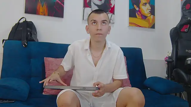 Онлайн чат XXX Rowan_Cley