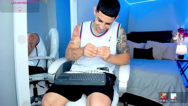 Alex_cute77 live XXX chat