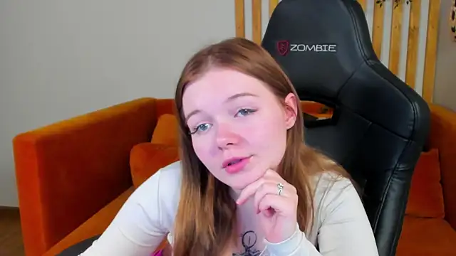 ElinaVale's Live XXX Chat
