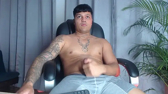 Pedro_x777 live XXX chat