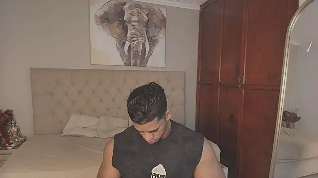 Trevor_vinc Chat XXX in diretta