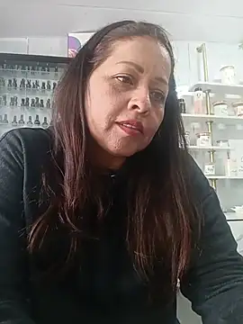Chat +18 de katialatimaecha ao vivo
