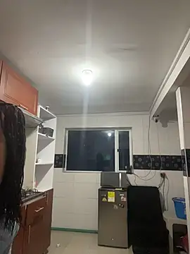 צ'אט XXX בשידור חי של lia_ec