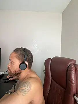 Fathero1timen Live XXX chat