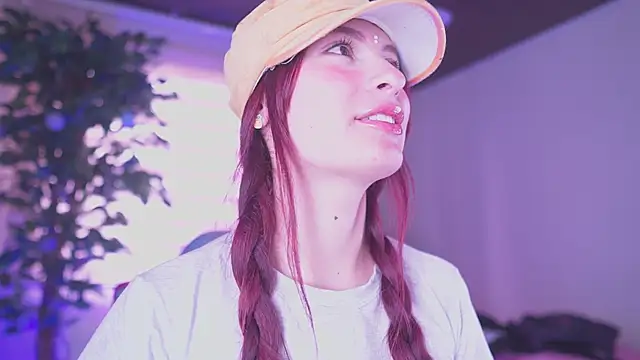 Rebecah_1 Adlı Modelin Canlı XXX Sohbeti