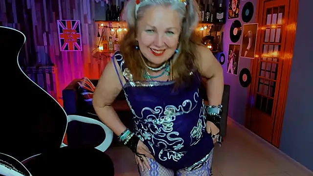 LilaMaharani live XXX chat