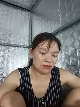 lya_sexyy's Live XXX Chat