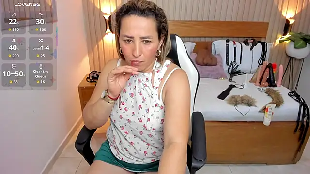 luciana_ballesteros_'s Live XXX Chat