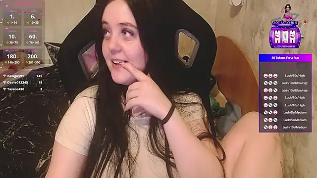 your_8a8y's Live XXX Chat