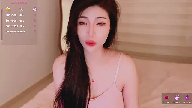 Vaidurya-Yolo 即時 XXX 聊天