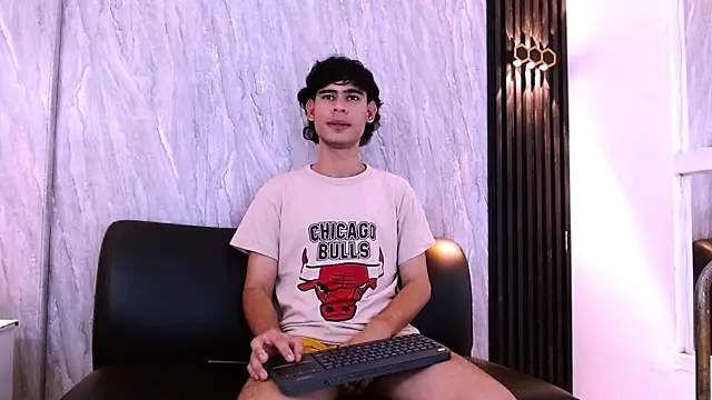 XXX chat uživo modela Kevin_Brooks1