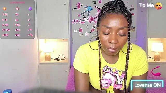 TaylorBloom Live XXX-chat