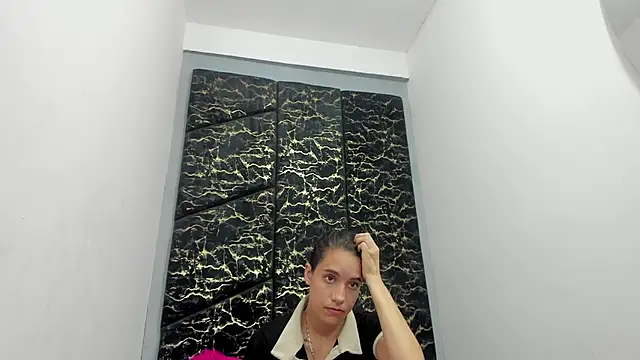 MiaCoursn Live XXX chat