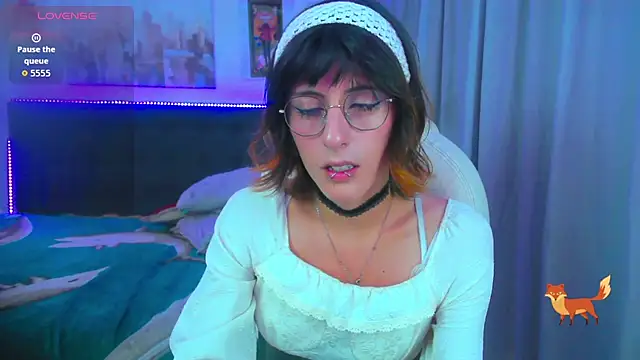 צ'אט XXX בשידור חי של goth_minerva