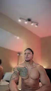 XXX chat uživo modela MassimoWalton2