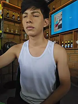 Chatroom XXX en direct de phuwin_bj