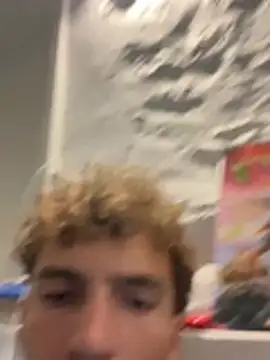 Albert_daddyyy élő XXX-chatje
