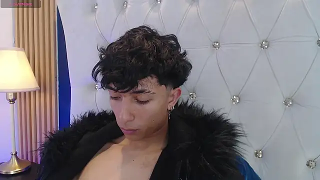 Aiden_Rivers_ Live XXX-Chat