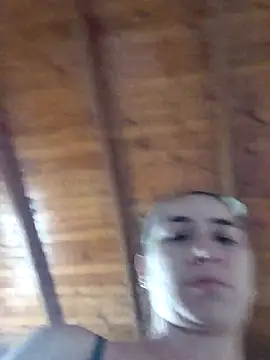 Chat +18 de Iris_love18 ao vivo