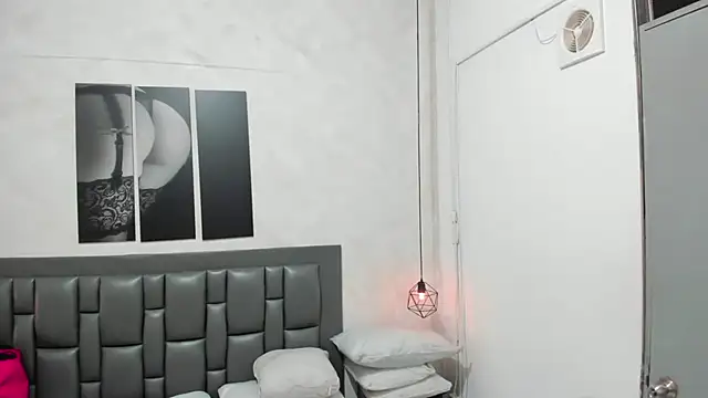 dakota_rousseeのライブXXXチャット
