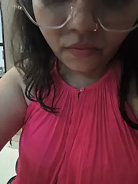 Chat XXX en directo de BuxomCutie