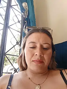 Chat +18 de Hannah-colx ao vivo