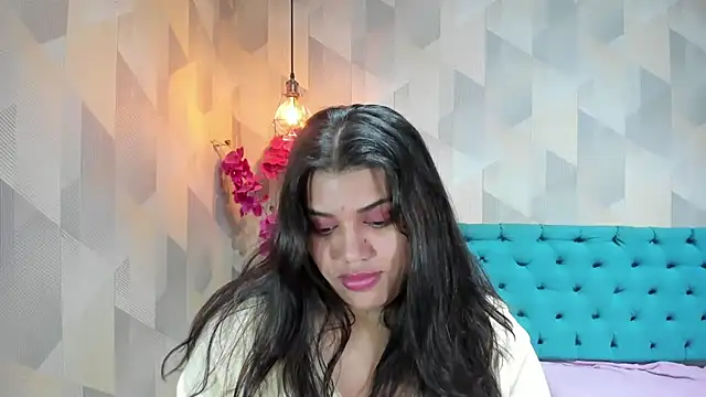 LindaBreeS' Live XXX Chat