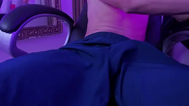 Živý XXX chat LeoRydeer