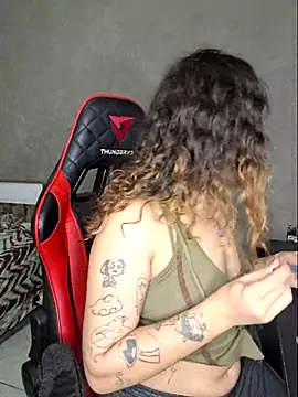 Chat +18 de luuhcat09 ao vivo