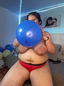 Lillytits লাইভ XXX চ্যাট