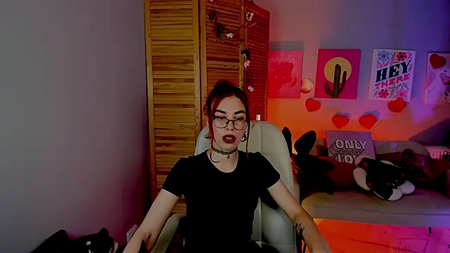 SeraphineDuskryn Live XXX-Chat