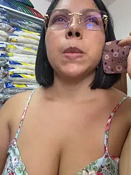 XXX chat uživo modela ISABELLA__LUNA