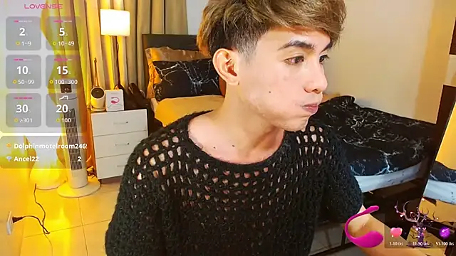 WildestTwink's Live XXX Chat