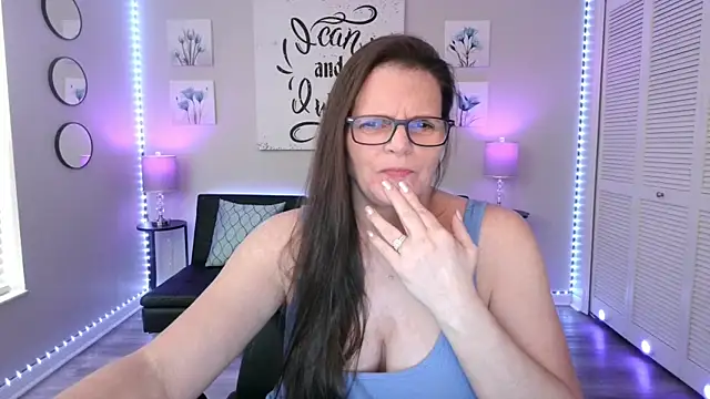 ClassySamantha élő XXX-chatje