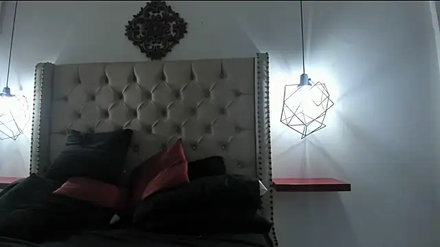 Lyam_Voss Adlı Modelin Canlı XXX Sohbeti