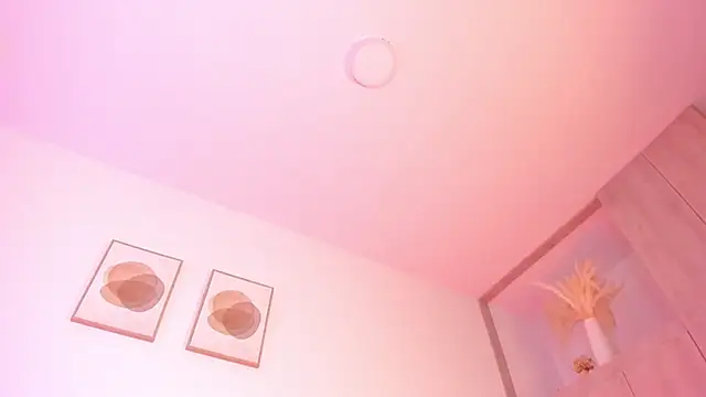 Mia_222 XXX чат на живо