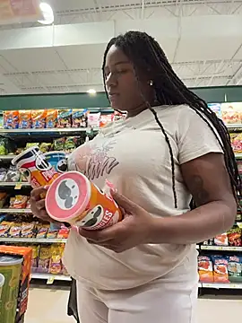 GirthGoddessCoco XXX чат на живо