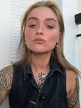 Goldi159 live XXX chat