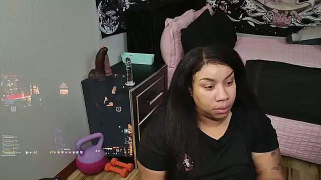 NeliaVoss' Live XXX Chat