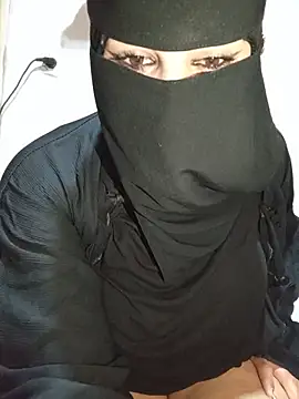 XXX chat uživo modela -Batta-