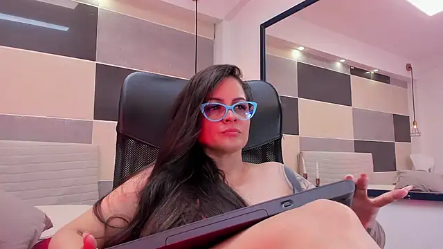 Zara_Jackson's Live XXX Chat