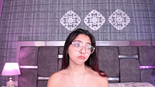 AshleeyRoberts' Live XXX Chat